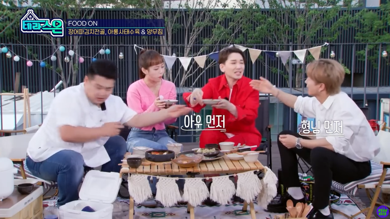 숏폼 콘텐츠 제작 숏폼 마케팅 숏폼 트렌드 숏폼 동영상 광고 숏폼 콘텐츠 아이디어 숏폼 콘텐츠 편집 숏폼 콘텐츠 효과 숏폼 광고 대행사 숏폼 콘텐츠 성공 사례 숏폼 플랫폼 비교 2. 유튜브 쇼츠 관련 키워드 유튜브 쇼츠 마케팅 유튜브 쇼츠 광고 유튜브 쇼츠 제작 방법 유튜브 쇼츠 알고리즘 유튜브 쇼츠 콘텐츠 아이디어 유튜브 쇼츠 성장 전략 유튜브 쇼츠 편집 툴 유튜브 쇼츠 조회수 늘리기 유튜브 쇼츠 수익화 유튜브 쇼츠 트렌드 3. 틱톡 관련 키워드 틱톡 광고 대행 틱톡 콘텐츠 제작 틱톡 바이럴 마케팅 틱톡 알고리즘 틱톡 인기 영상 만들기 틱톡 해시태그 전략 틱톡 크리에이터 협업 틱톡 조회수 늘리기 틱톡 브랜드 마케팅 틱톡 트렌드 4. 인스타그램 릴스 관련 키워드 인스타그램 릴스 광고 인스타 릴스 콘텐츠 제작 릴스 마케팅 전략 릴스 조회수 올리는 법 릴스 인기 해시태그 인스타 릴스 트렌드 릴스 콘텐츠 편집 툴 인스타 릴스 광고 성공 사례 릴스 크리에이터 찾기 릴스 동영상 아이디어 5. 영상 편집 및 도구 관련 키워드 숏폼 편집 앱 추천 숏폼 영상 제작 도구 무료 숏폼 편집 툴 숏폼 콘텐츠 효과 적용 숏폼 영상 배경음악 숏폼 전환 효과 짧은 동영상 편집 방법 모바일 숏폼 제작 숏폼 템플릿 무료 다운로드 숏폼 콘텐츠 최적화