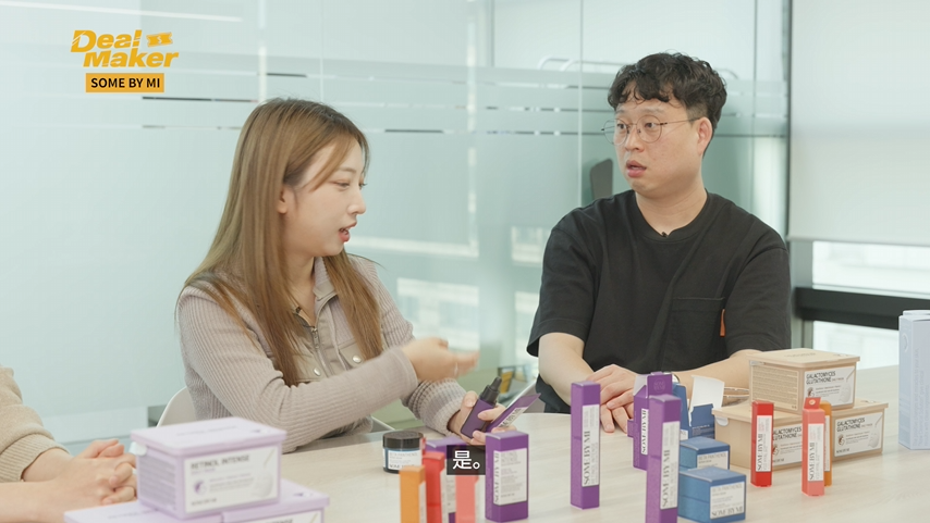 숏폼 콘텐츠 제작 숏폼 마케팅 숏폼 트렌드 숏폼 동영상 광고 숏폼 콘텐츠 아이디어 숏폼 콘텐츠 편집 숏폼 콘텐츠 효과 숏폼 광고 대행사 숏폼 콘텐츠 성공 사례 숏폼 플랫폼 비교 2. 유튜브 쇼츠 관련 키워드 유튜브 쇼츠 마케팅 유튜브 쇼츠 광고 유튜브 쇼츠 제작 방법 유튜브 쇼츠 알고리즘 유튜브 쇼츠 콘텐츠 아이디어 유튜브 쇼츠 성장 전략 유튜브 쇼츠 편집 툴 유튜브 쇼츠 조회수 늘리기 유튜브 쇼츠 수익화 유튜브 쇼츠 트렌드 3. 틱톡 관련 키워드 틱톡 광고 대행 틱톡 콘텐츠 제작 틱톡 바이럴 마케팅 틱톡 알고리즘 틱톡 인기 영상 만들기 틱톡 해시태그 전략 틱톡 크리에이터 협업 틱톡 조회수 늘리기 틱톡 브랜드 마케팅 틱톡 트렌드 4. 인스타그램 릴스 관련 키워드 인스타그램 릴스 광고 인스타 릴스 콘텐츠 제작 릴스 마케팅 전략 릴스 조회수 올리는 법 릴스 인기 해시태그 인스타 릴스 트렌드 릴스 콘텐츠 편집 툴 인스타 릴스 광고 성공 사례 릴스 크리에이터 찾기 릴스 동영상 아이디어 5. 영상 편집 및 도구 관련 키워드 숏폼 편집 앱 추천 숏폼 영상 제작 도구 무료 숏폼 편집 툴 숏폼 콘텐츠 효과 적용 숏폼 영상 배경음악 숏폼 전환 효과 짧은 동영상 편집 방법 모바일 숏폼 제작 숏폼 템플릿 무료 다운로드 숏폼 콘텐츠 최적화