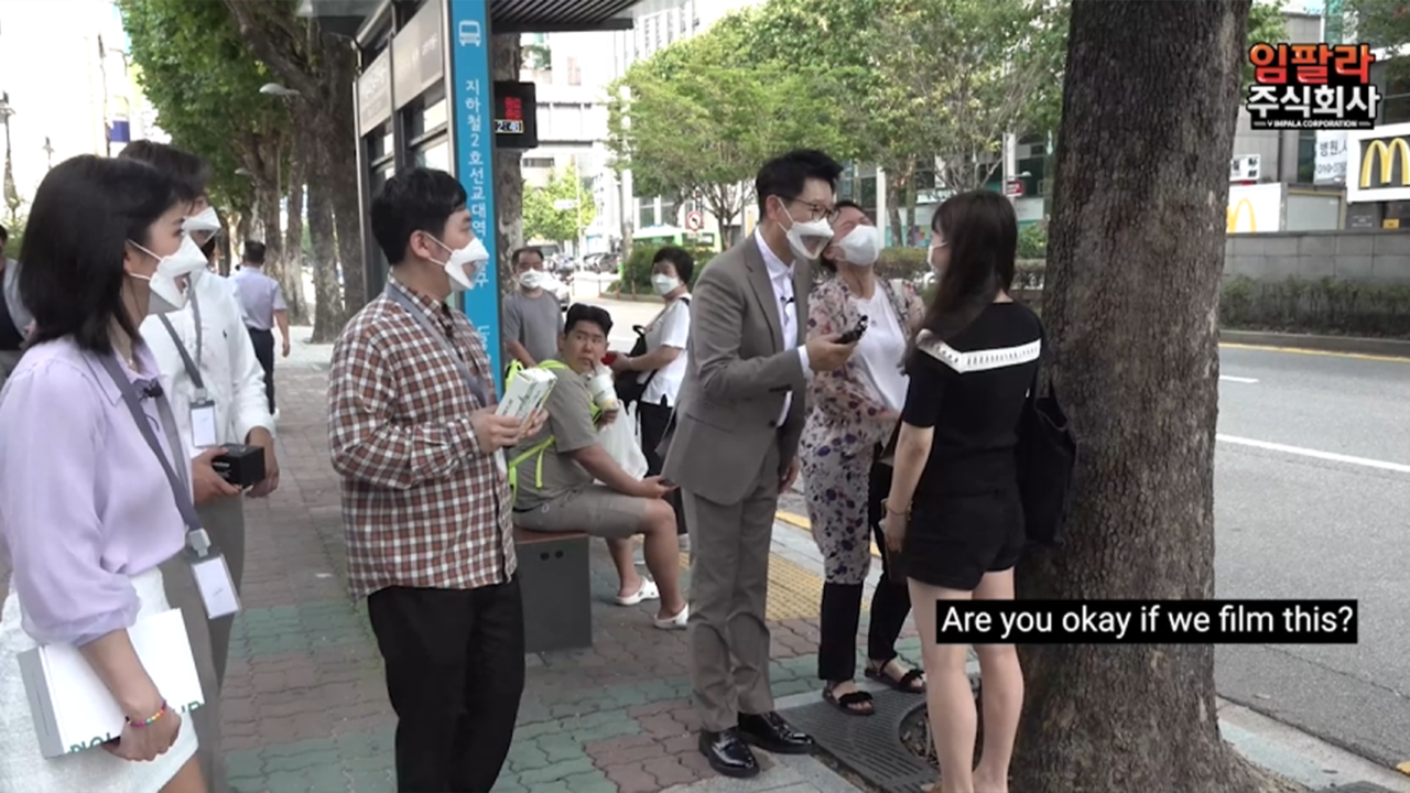 숏폼 콘텐츠 제작 숏폼 마케팅 숏폼 트렌드 숏폼 동영상 광고 숏폼 콘텐츠 아이디어 숏폼 콘텐츠 편집 숏폼 콘텐츠 효과 숏폼 광고 대행사 숏폼 콘텐츠 성공 사례 숏폼 플랫폼 비교 2. 유튜브 쇼츠 관련 키워드 유튜브 쇼츠 마케팅 유튜브 쇼츠 광고 유튜브 쇼츠 제작 방법 유튜브 쇼츠 알고리즘 유튜브 쇼츠 콘텐츠 아이디어 유튜브 쇼츠 성장 전략 유튜브 쇼츠 편집 툴 유튜브 쇼츠 조회수 늘리기 유튜브 쇼츠 수익화 유튜브 쇼츠 트렌드 3. 틱톡 관련 키워드 틱톡 광고 대행 틱톡 콘텐츠 제작 틱톡 바이럴 마케팅 틱톡 알고리즘 틱톡 인기 영상 만들기 틱톡 해시태그 전략 틱톡 크리에이터 협업 틱톡 조회수 늘리기 틱톡 브랜드 마케팅 틱톡 트렌드 4. 인스타그램 릴스 관련 키워드 인스타그램 릴스 광고 인스타 릴스 콘텐츠 제작 릴스 마케팅 전략 릴스 조회수 올리는 법 릴스 인기 해시태그 인스타 릴스 트렌드 릴스 콘텐츠 편집 툴 인스타 릴스 광고 성공 사례 릴스 크리에이터 찾기 릴스 동영상 아이디어 5. 영상 편집 및 도구 관련 키워드 숏폼 편집 앱 추천 숏폼 영상 제작 도구 무료 숏폼 편집 툴 숏폼 콘텐츠 효과 적용 숏폼 영상 배경음악 숏폼 전환 효과 짧은 동영상 편집 방법 모바일 숏폼 제작 숏폼 템플릿 무료 다운로드 숏폼 콘텐츠 최적화