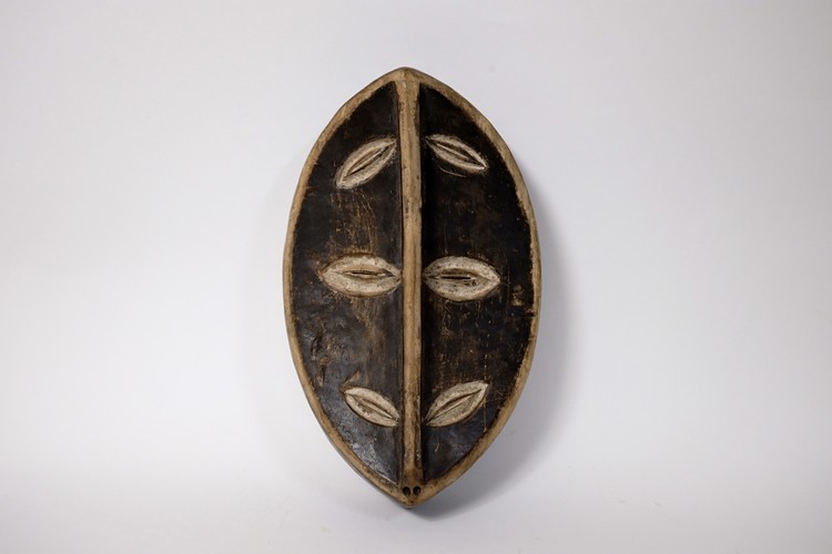 African Kwele Ekuk Six Eyes Mask : 공간고립