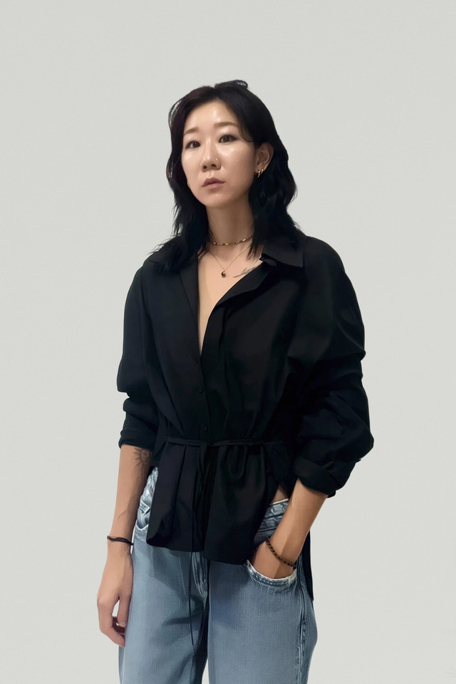 <span style="font-weight:bold;font-size:24px;">Summer Kim</span><br> <span style="font-size:20px;">Project Manager</span><br><br><span style="font-size:18px;">SK D&D</span><br><span style="font-size:18px;">Hongik Univ. B. Interior Arch<span class="area">