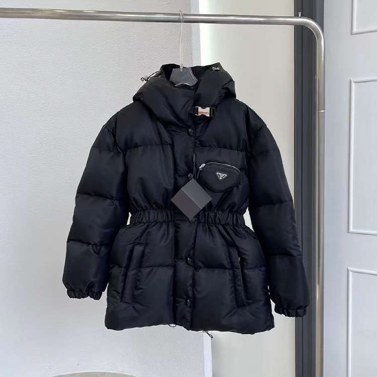 프라다 25FW 리나일론 다운 재킷 블랙(최신상)