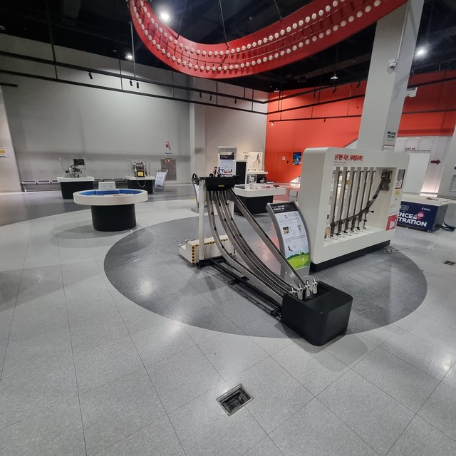 부산과학관 내부 철거공사