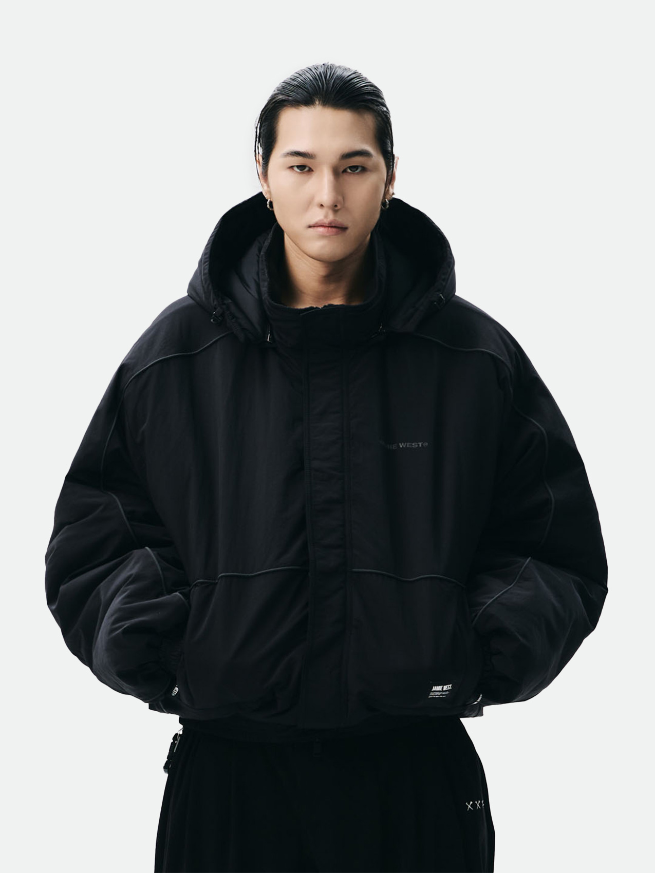 <span style="font-size: 24px;">Jacket</span></span></p>