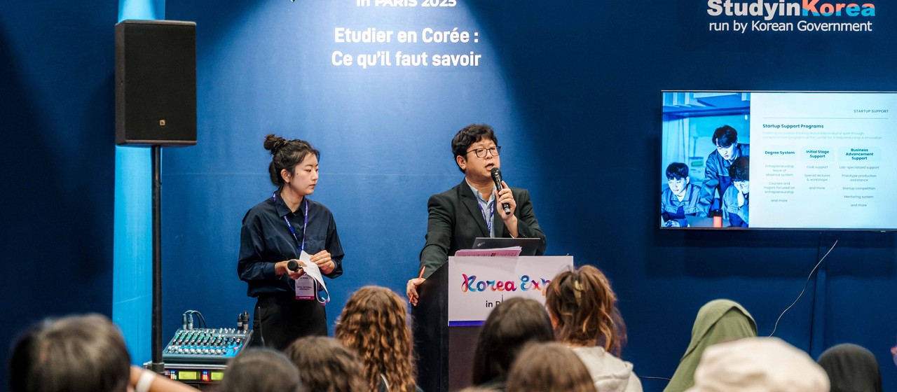 Business seminar for buyers—distribution trends and purchasing needs