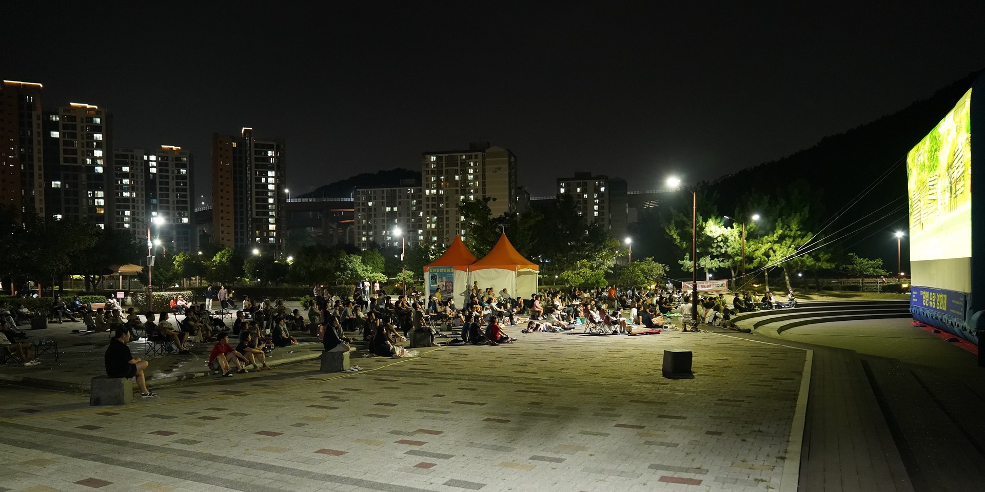 2024년 9월 6~8일동안 가포본동친수문화공원에서 진행된<br><b><창원유랑영화제></b>