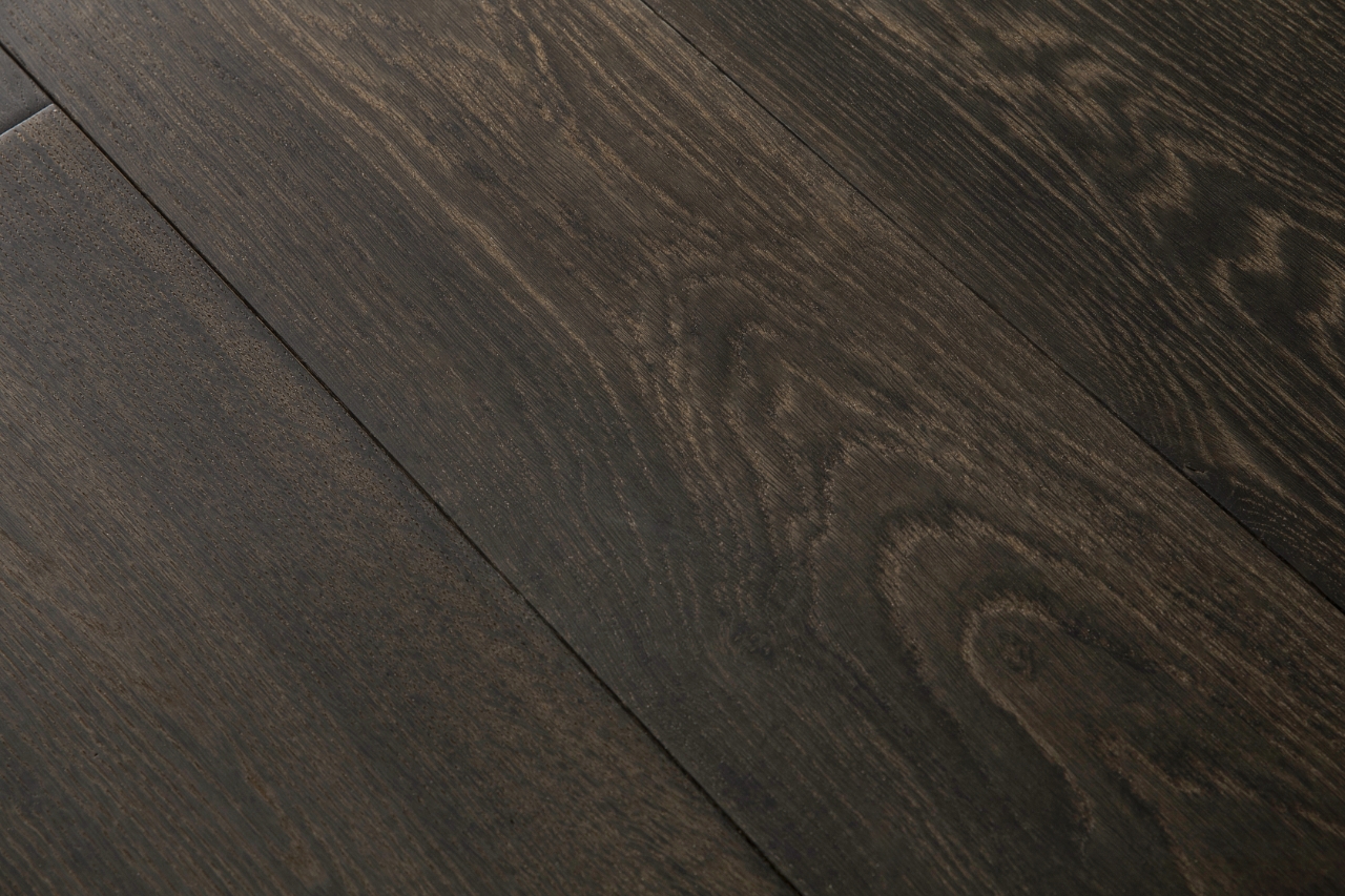 원목마루 색상 블랙 포레스트, 오일 · UV 도장 마감