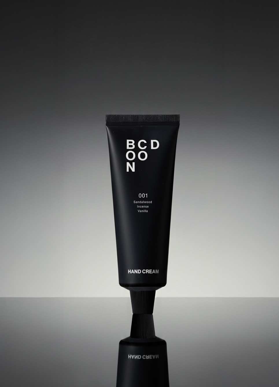 <p style="text-align: left; font-size: 16px; margin-top: 26px;"><span style="color: #000000;">비건 핸드워시 001샌달우드향</span><br /><span style="color: #000000;">₩ 25,000</span></p>