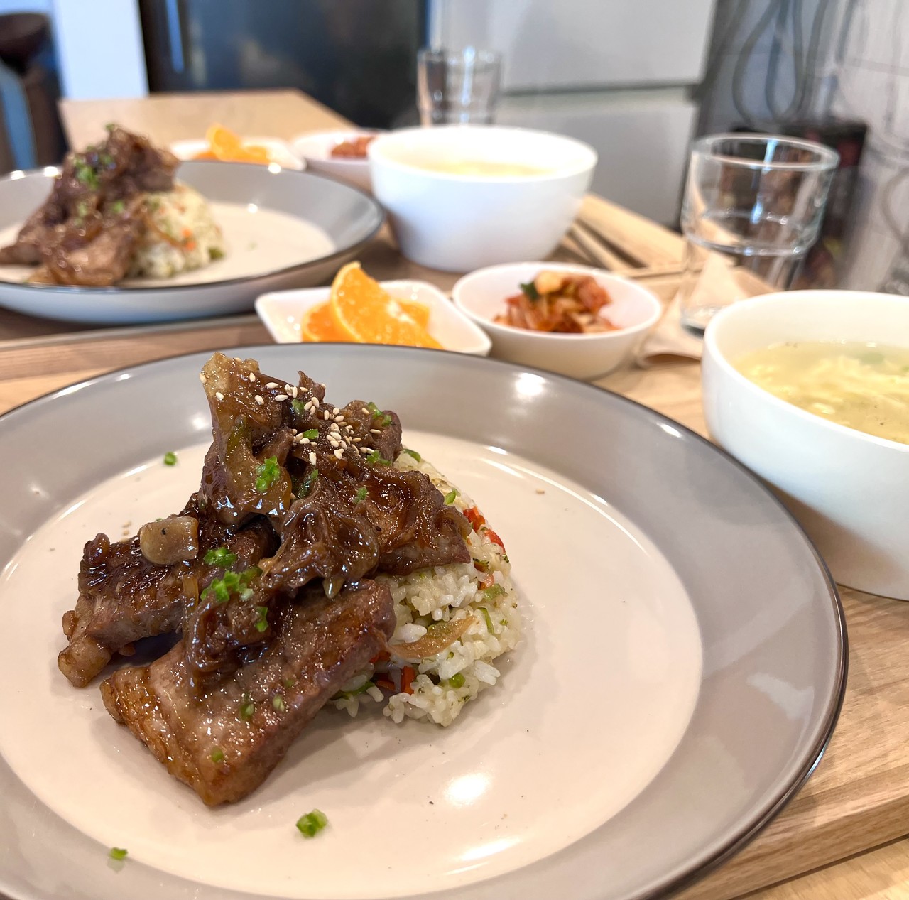 Myeongrang Haenyeo Homestay offers a complimentary breakfast featuring traditional Korean cuisine.