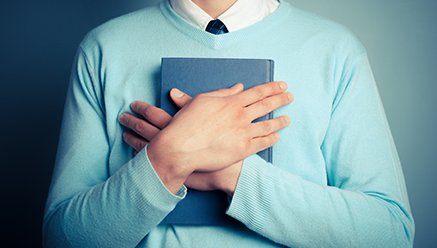 주의 말씀은 내 발의 등이요 내 길에 빛이니이다.