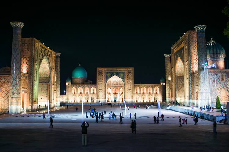 <div style="background:rgba(0,0,0,0.45); padding:10px 14px 20px 14px ; border-radius:12px; line-height:1;">   <span style="font-size:24px; font-weight:800; color:#ffffff; letter-spacing:-1px;">🏛️문명탐사</span><br>   <span style="font-size:13px;font-weight:300;  color:#f1f1f1; letter-spacing:-1px;">이집트·말라카·중앙아시아 문명기행</span> </div>