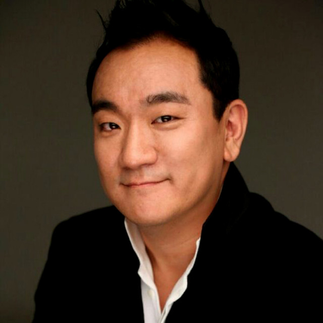 함석헌 예술감독·베이스