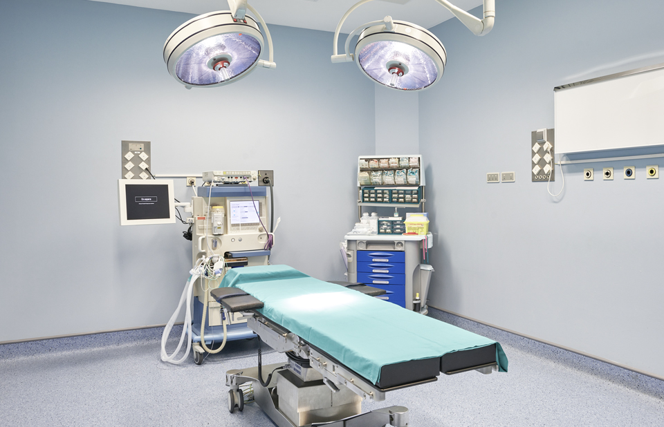 Prominent masticatory muscles Prominent mandibular angle Buccal fat