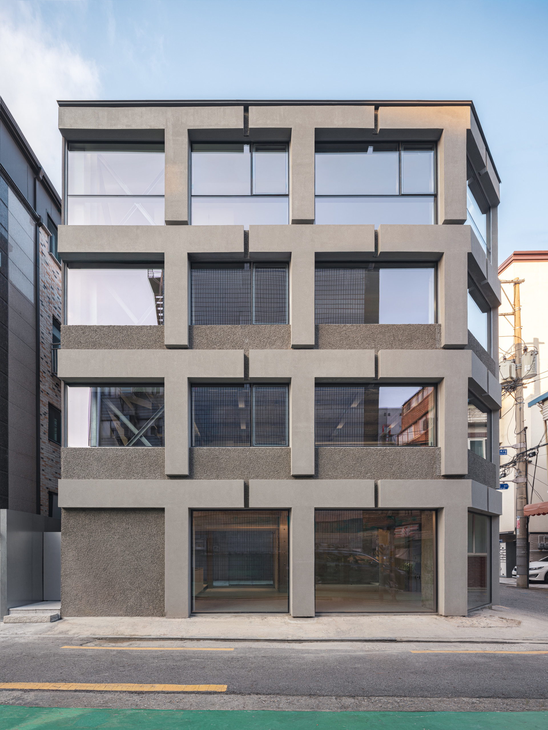 #02 Tempin Exterior - Daytime View