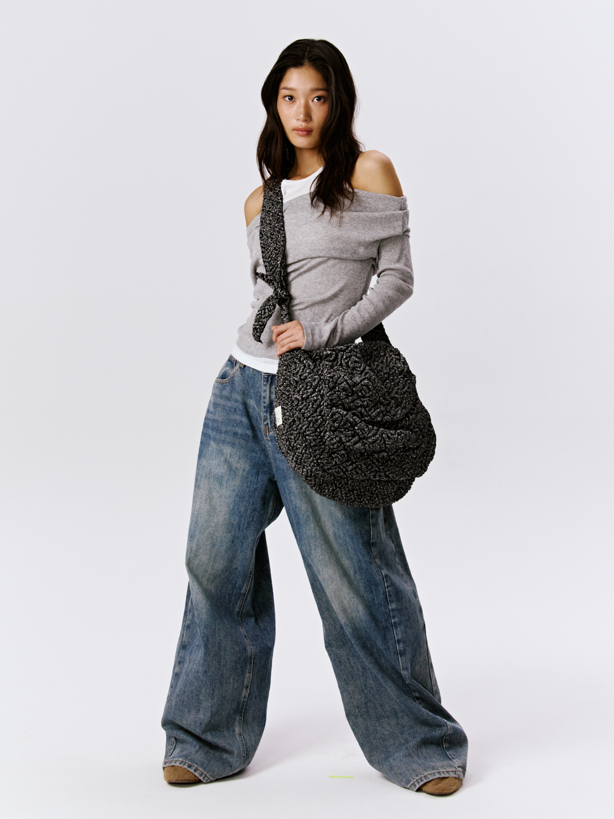 <p style="text-align:left; font-size:12px; margin-left:15px;">Big Blooming Bag / Midnight</p>