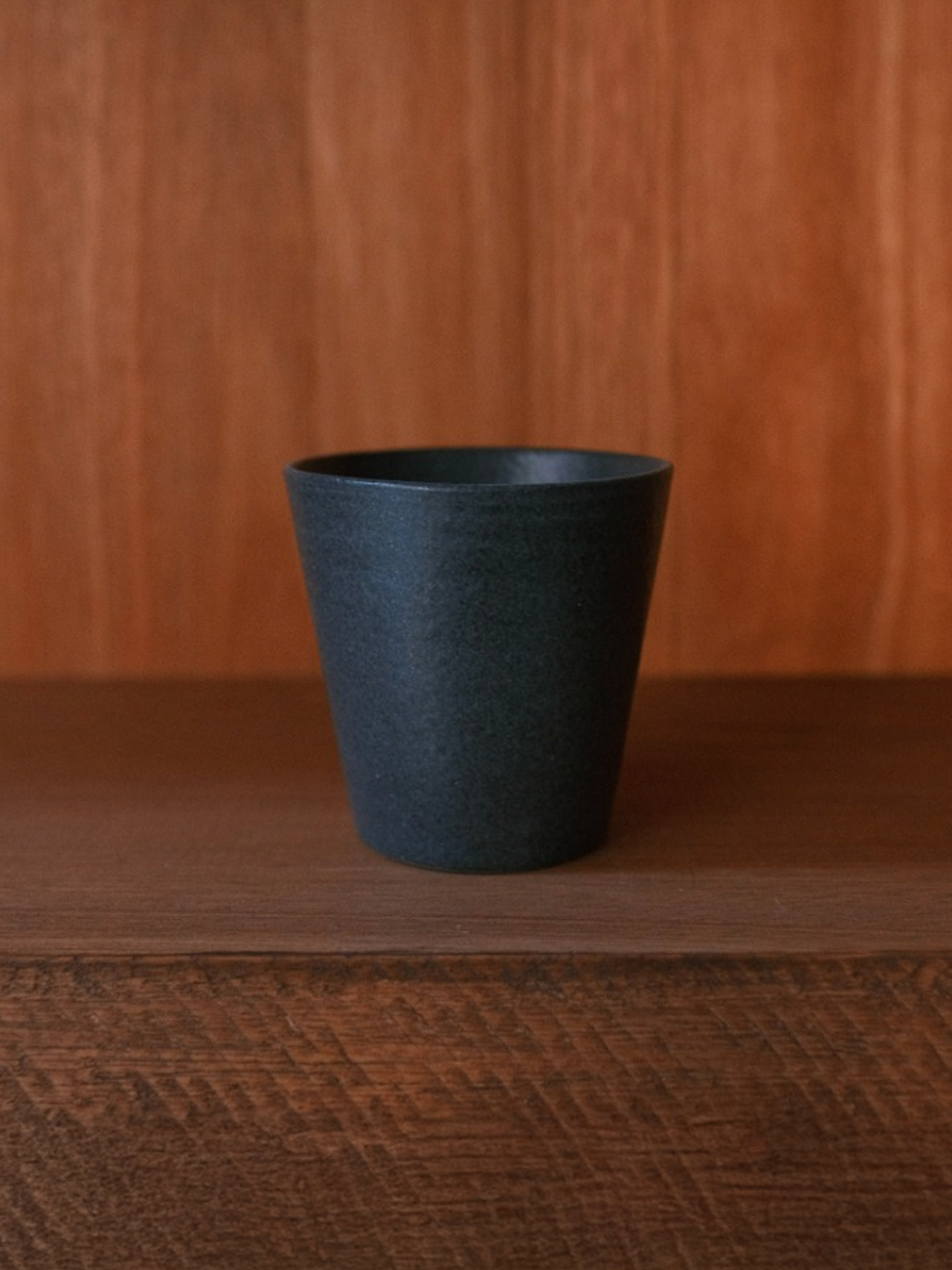 <h6 style="padding-top:14px; color:#c4c2bc;">Nadia Yaron<br>Blue Spirit Tulip</h6>
