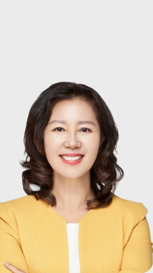 AI, SNS, 브랜딩<br><strong>윤성임</strong> </br>