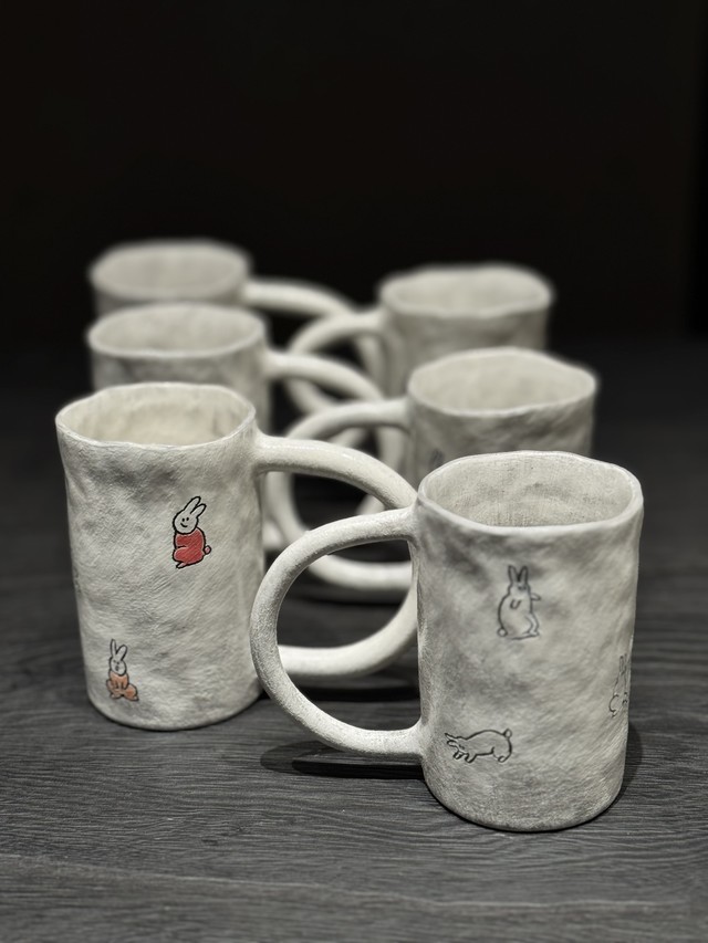 <p style="text-align:left; font-size:16px; margin-top:26px;">깡총깡총 토끼잔<br><span style="color:#666;">₩ 143,000</span></p>