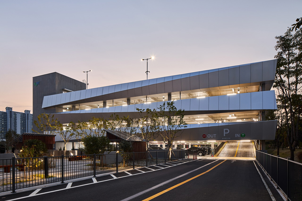 신용보증기금 주차타워