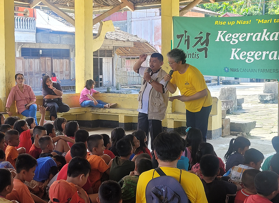 <p style="margin-left:10px;">RING</p><h5 style="margin-left:10px">UP TO 60%</h5>