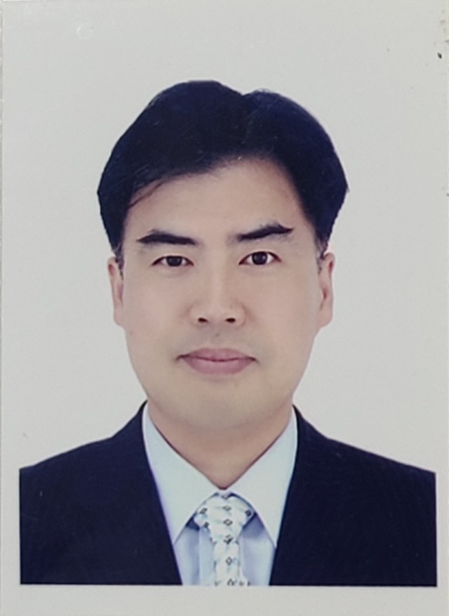 <br><h6 style="text-align: left;"><span style="color:#01b552; font-size: 25px;">이상훈 목사</span></h6>  <p style="text-align: left;">토요세겜모임</span></p>