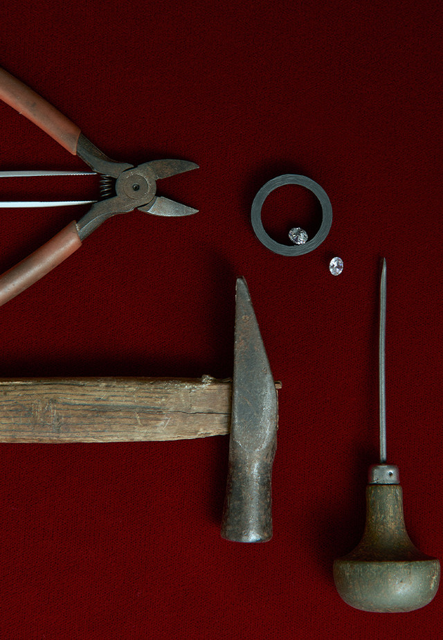 아크레도 평생 케어서비스 - 오래도록 변치 않는 웨딩밴드를 위한 전문적인 사후 관리