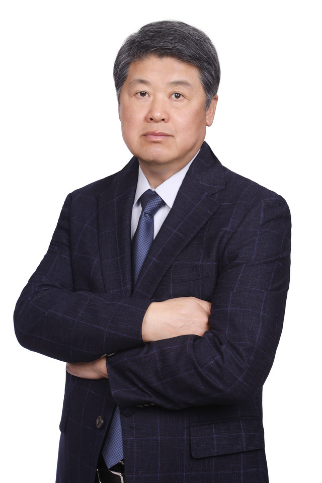 <h5><b>전주현</b></h5>