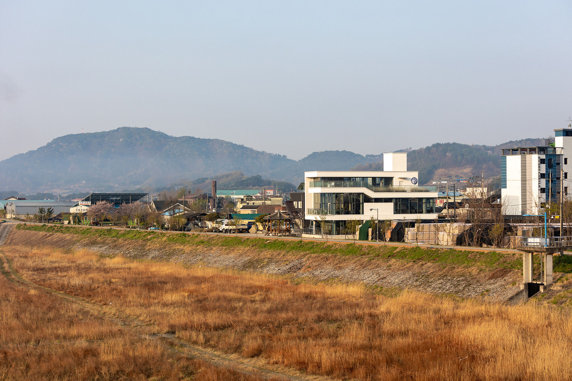 이미지1