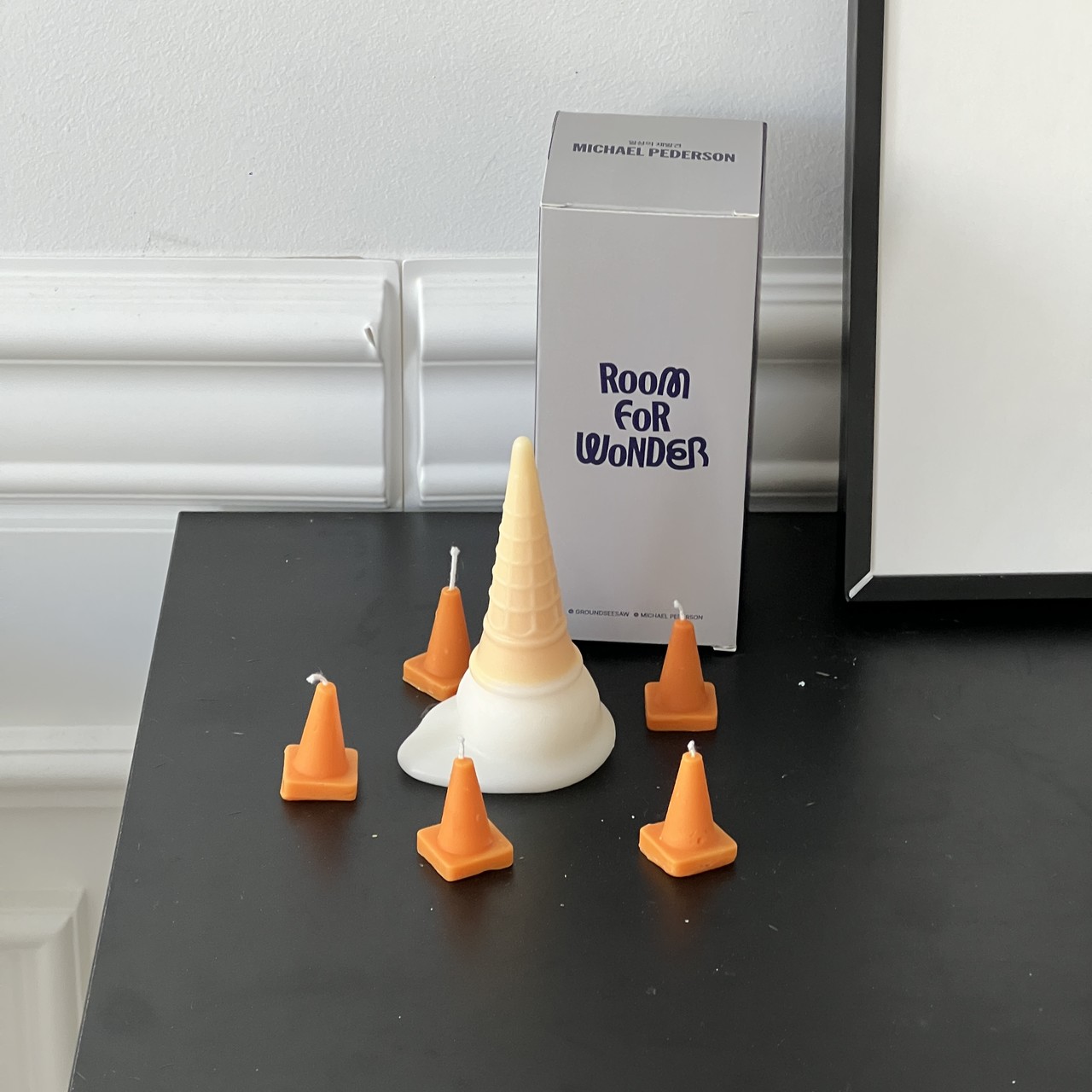 Michael Pederson 작가 굿즈제작