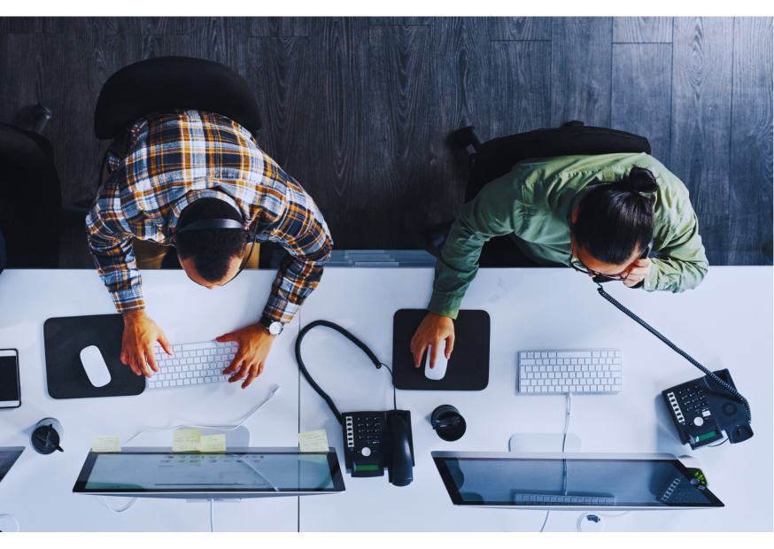 <div style="text-align: left !important;">  	<p><span style="font-size: 14px; color: rgb(33, 33, 33);">&nbsp;</span></p>  	<p style="line-height: 2;"><span style="font-size: 36px; color: rgb(33, 33, 33);">&nbsp;</span><span style="font-size: 36px;"><span style="color: rgb(33, 33, 33);font-weight: 600 !important;">Quick response</span></span></p>  	<p style="line-height: 1;"><span style="font-size: 14px;"><span style="color: rgb(33, 33, 33); font-weight: 600 !important;">&nbsp;</span></span><span style="font-size: 16px;">&nbsp;<span style="color: rgb(99, 96, 96);">&nbsp;주문 즉시 대응 가능한 물류 시스템</span></span></p>  	<p style="line-height: 1;"><span style="font-size: 16px; color: rgb(99, 96, 96);">&nbsp; &nbsp;물류의 속도가 곧 비즈니스의 경쟁력입니다. </span></p> </div>