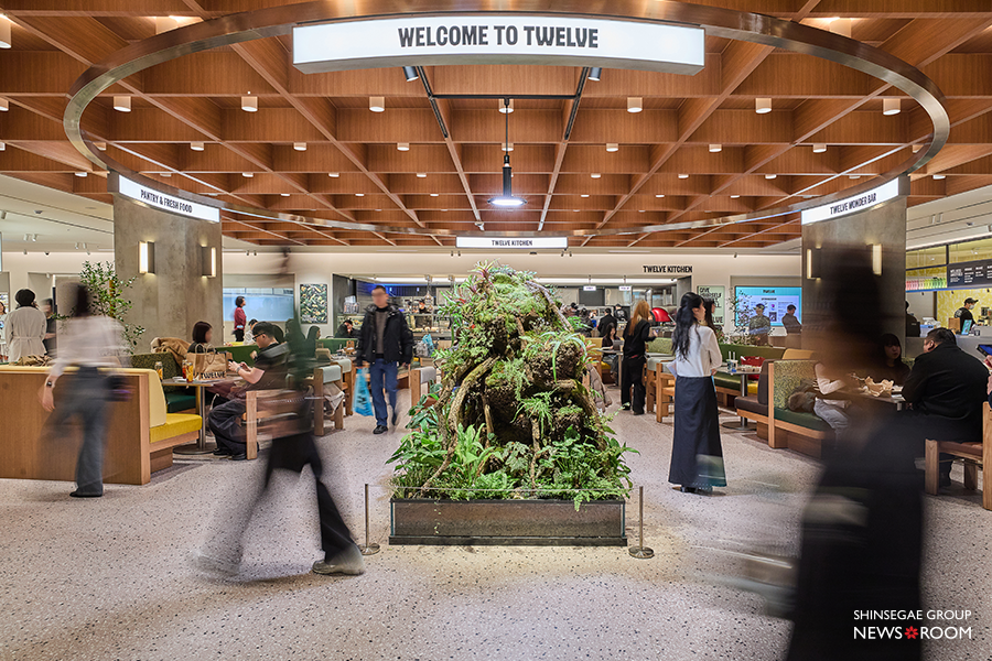 <div id="store_content" class="store-container">     <div class="store-text-group">         <div class="store-name">하우스 오브 신세계 청담</div>         <div class="store-address">서울 강남구 도산대로 442</div>     </div>      <div class="storemap-button-group">         <a class="storemap-link-style-btn" href="https://naver.me/FxCbn4aq" rel="noopener noreferrer" target="_blank">             지도 보러가기 &rarr;         </a>     </div> </div>