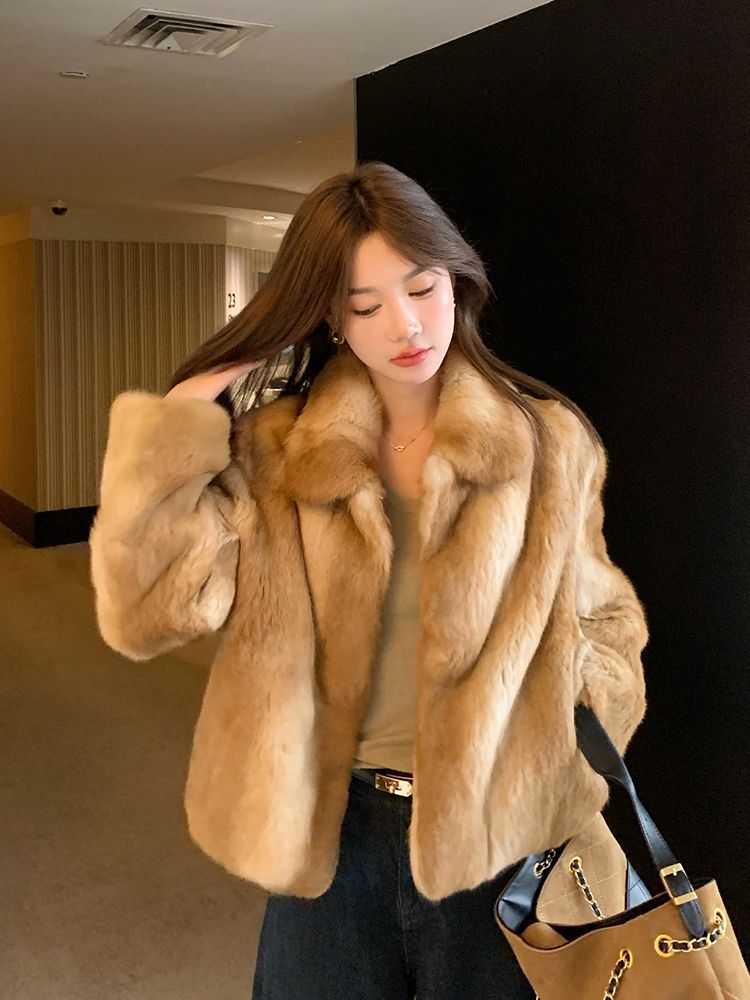 Toffee Aura Rabbit Fur Jacket : 소냐도르(soñador)