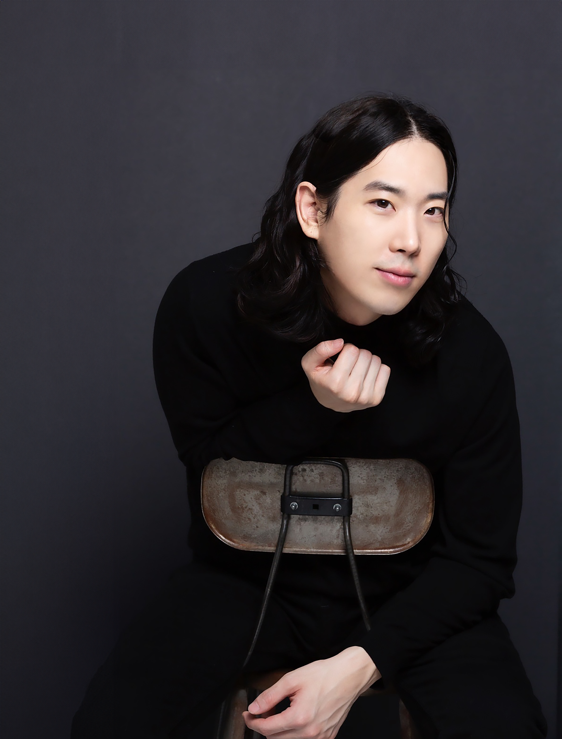 <h1 style="text-align: center;"><span style="font-size: 30px;"><b><span style="color: rgb(255, 255, 255);">vol.107</span></b></span></h1>