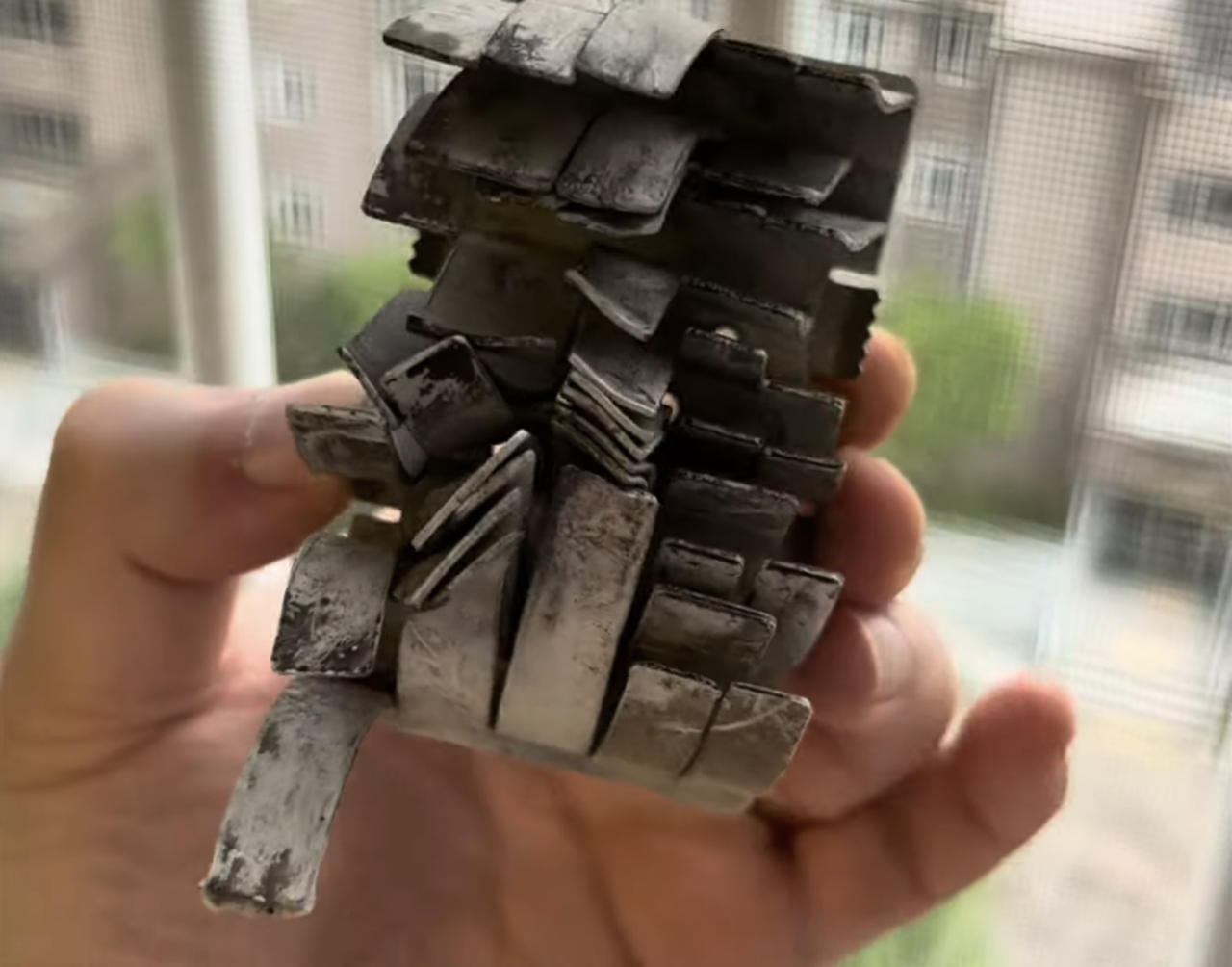 에너지잡고에서 창문소음차단에 사용하는 정품 창문바람막이 틈가드의 소재는 신소재 abs와 폴리우레탄폼, 친환경 접착제입니다. | 외풍차단, 소음차단, 창문바람막이, 우풍차단, 외풍차단시공, 창문바람막이 시공, 창문벌레 차단, 창틀바람막이, 창틈인테리어는 에너지잡고