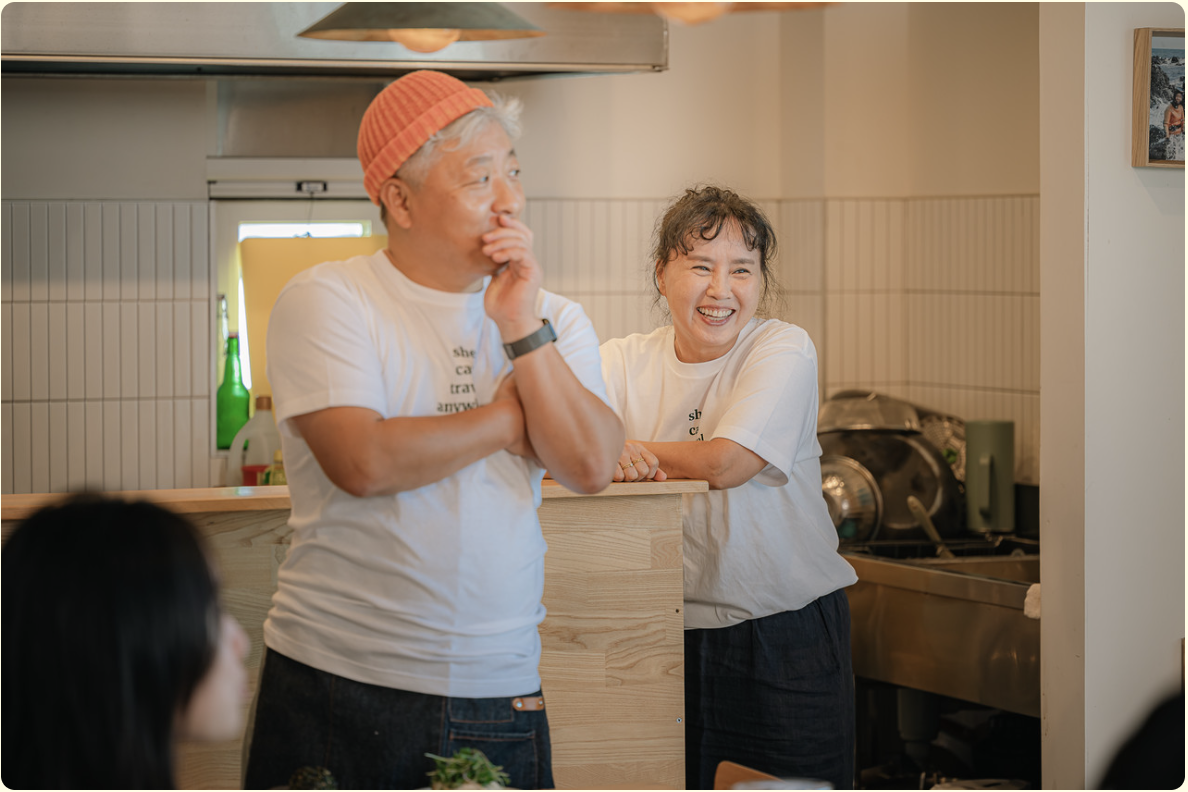 You’ll be given the opportunity to share the stories of Jeju life with both haenyeo and haenam, and to hear their experiences from the sea