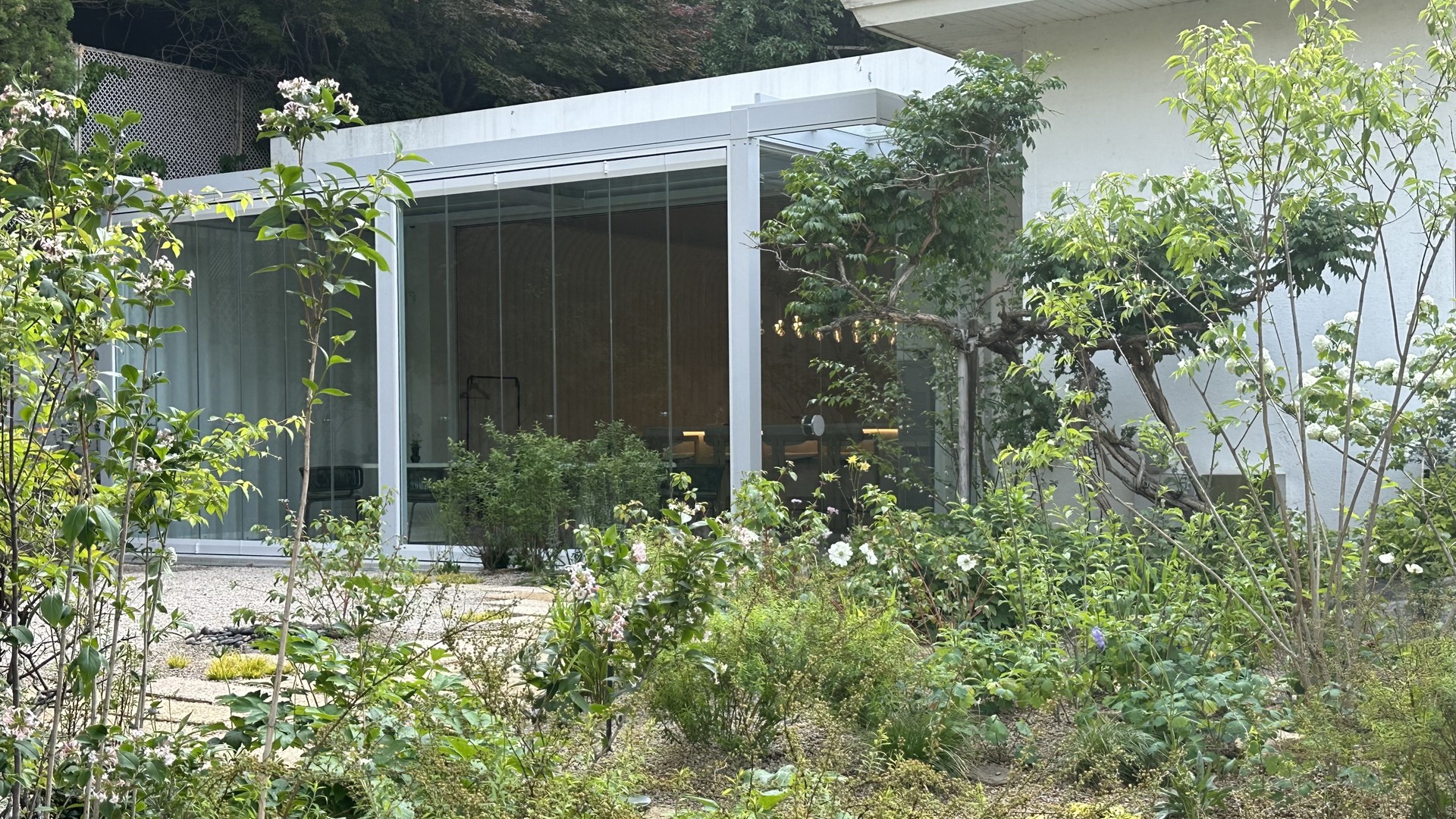 <p style="text-align: center; line-height: 1.15;"><span style="font-size: 20px; color: rgb(255, 255, 255);">[2023]</span></p>  <p style="line-height: 1.15; text-align: center;"><span style="color: rgb(255, 255, 255);"><span style="font-size: 60px;">청담동 라보 스테이크하우스</span></span></p>  <p style="line-height: 1.15; text-align: center;"><span style="font-size: 30px; color: rgb(255, 255, 255);"></span></p>