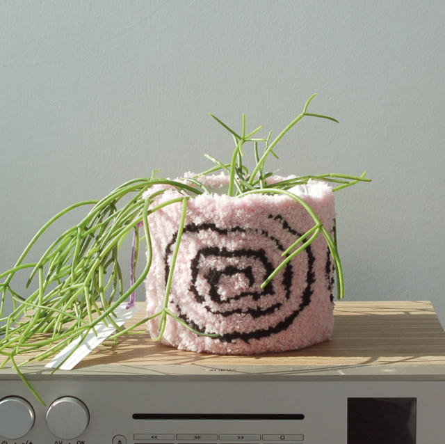 <p style="text-align:left; font-size:16px; margin-top:26px;">POT - GL3<br><span style="color:#666;">₩ 93,000</span></p>