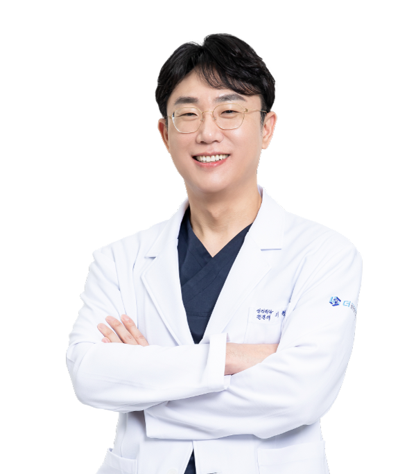 부산 사하구 괴정역 6번출구 더탄탄병원 정형외과 전문의 의학석사 임극필 병원장