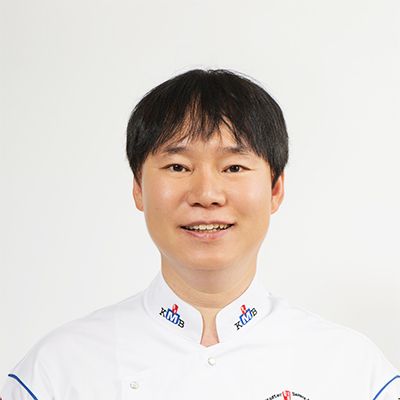 <div><span style="font-size: 18px; font-weight: bold;">김세환</span><br><span style="font-size: 14px; font-weight: normal;">네스트호텔 인천/차장<br>인천시 중구 운서동 2877-1<br><br></span></div>