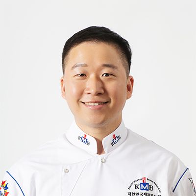 <div><span style="font-size: 18px; font-weight: bold;">이영수</span><br><span style="font-size: 14px; font-weight: normal;">상호/직함<br>경기도 광명시 소하로75번길 10<br><br></span></div>