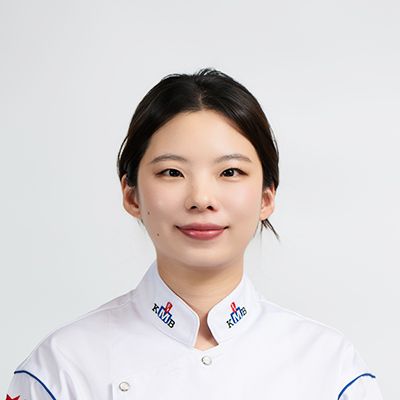 <div><span style="font-size: 18px; font-weight: bold;">정현지</span><br><span style="font-size: 14px; font-weight: normal;">뚜쥬루제과/팀장<br>충남 천안시 동남구 풍세로 706<br><br></span></div>