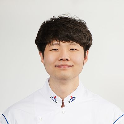 <div><span style="font-size: 18px; font-weight: bold;">천석태</span><br><span style="font-size: 14px; font-weight: normal;">노우즈/파트장<br>서울시 종로구 계동길 17<br><br></span></div>