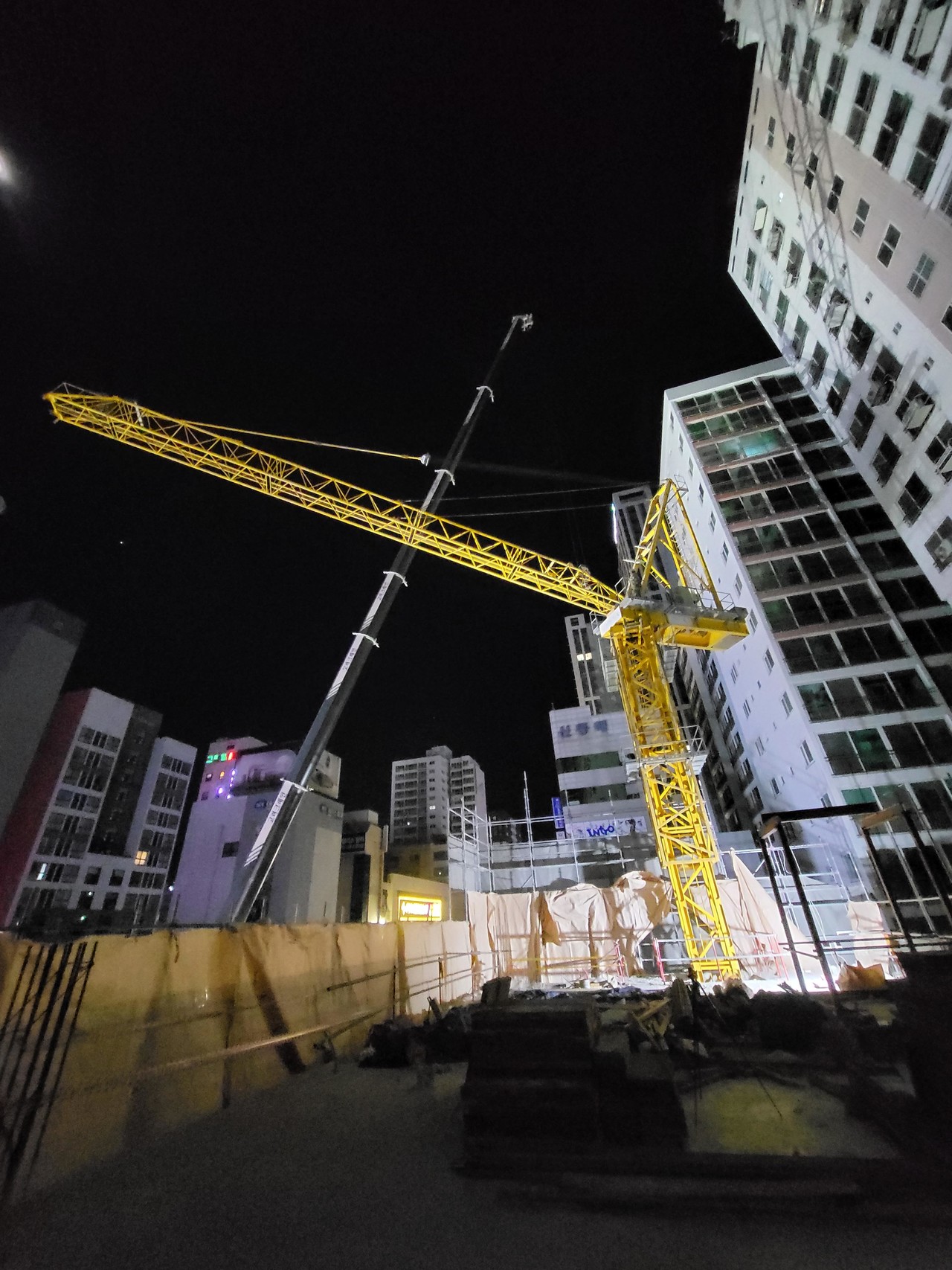 <span style="font-size: 16px;"><strong>【타워크레인 안전점검】</strong></span></p>