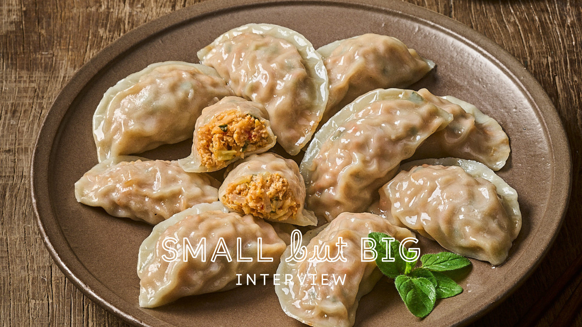 ‘두쫀쿠’ 같은 유행의 ‘감자떡’을 시작으로 20년 성장한 ‘토박이마을’