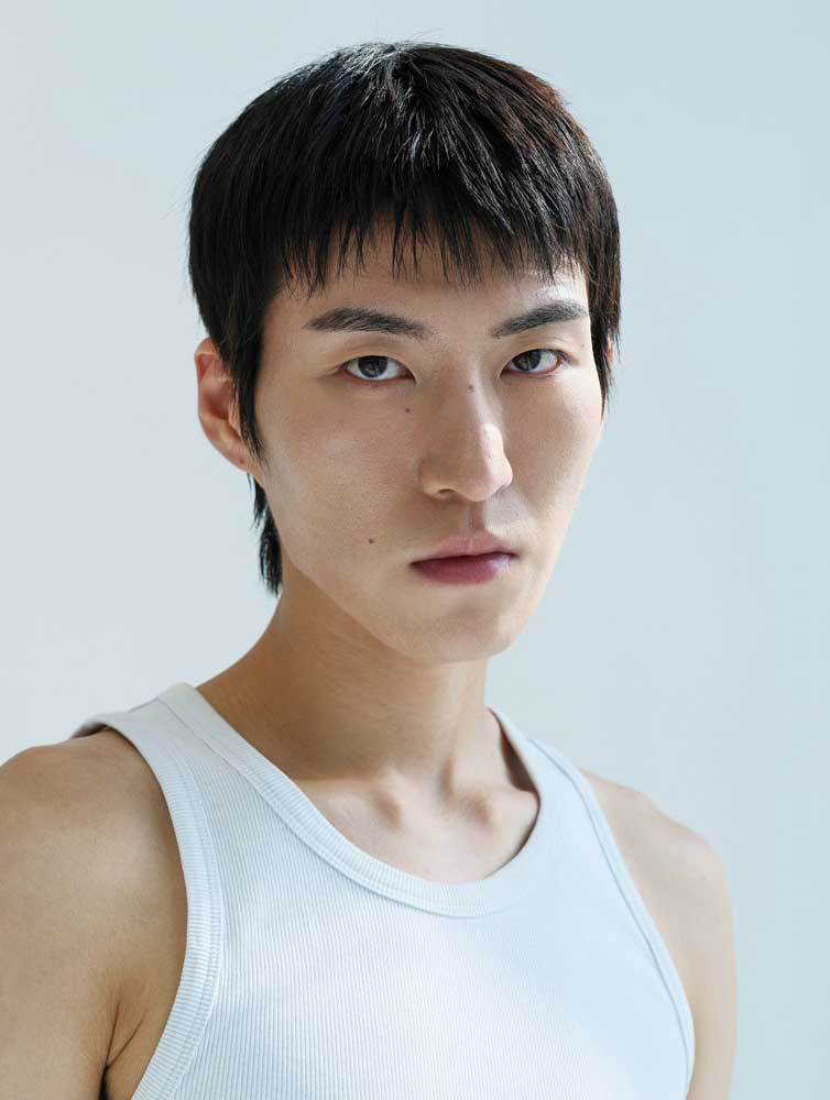 JONGHYUK LEE