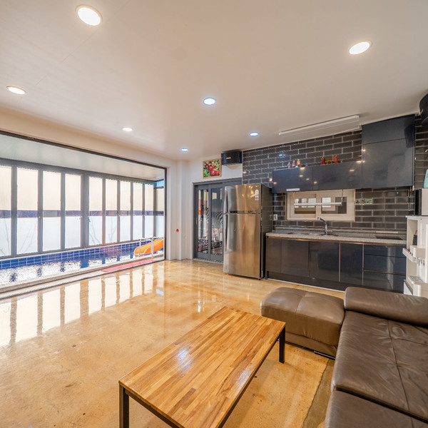 예약 상품 이미지