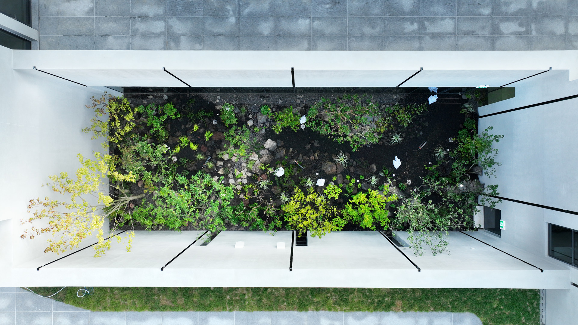 자연의 네 가지 빛깔을 담은 정원