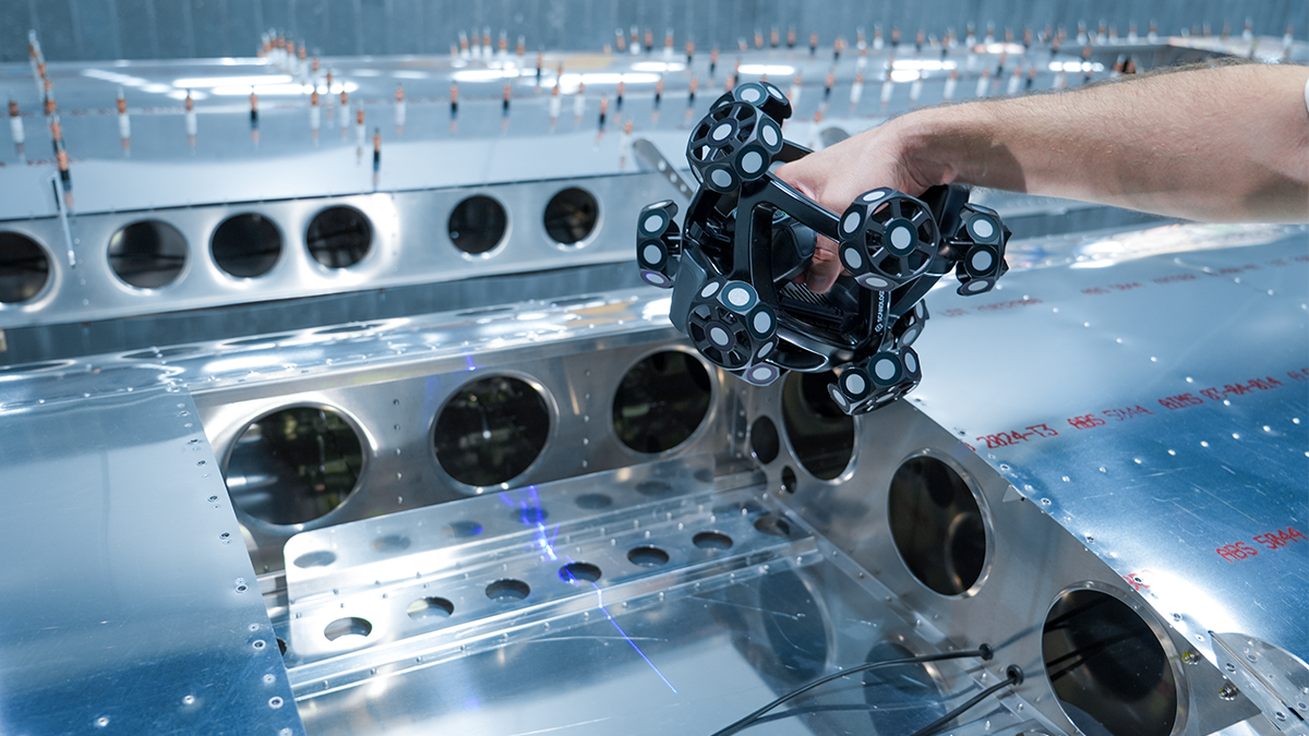 <strong>핸드헬드 레이저 3D스캐너</strong>