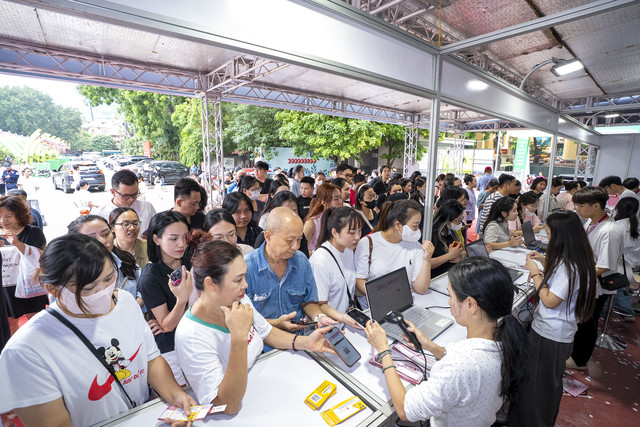 <p style="text-align: center;"><span style="font-size: 30px;"><strong><span style="color: rgb(255, 255, 255);">Visit</span></strong></span></p> <hr style="border:solid 1px white; width: 20%;">