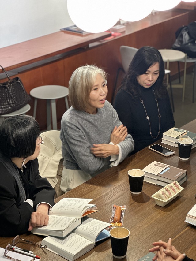 시니어 독서 클럽